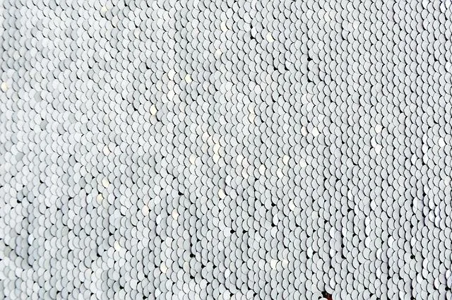 Bílý povlak na dasni po vytržení zubu: Co to signalizuje?