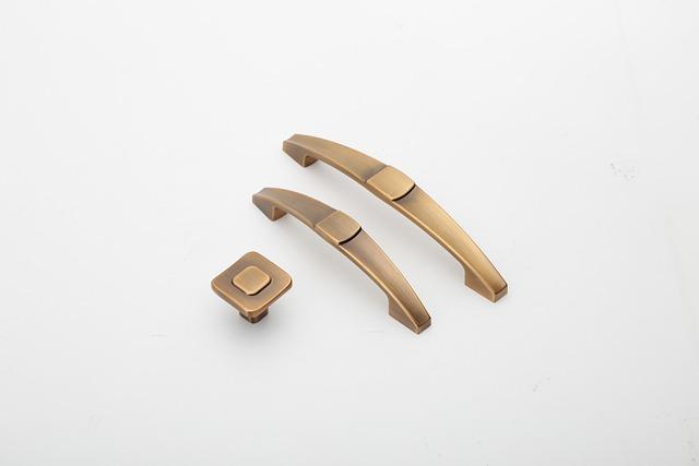 Tipy na ⁢obnovení bělosti zubů po léčbě antibiotiky